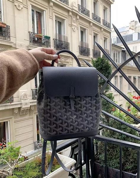 goyard saigon mini price|Goyard saigon pm bag price.